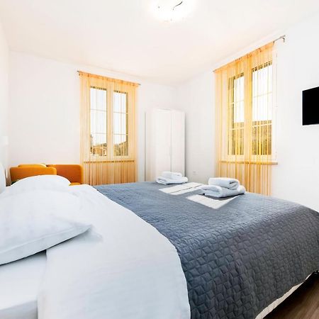 City Comfort Apartments Rovinj Exteriör bild