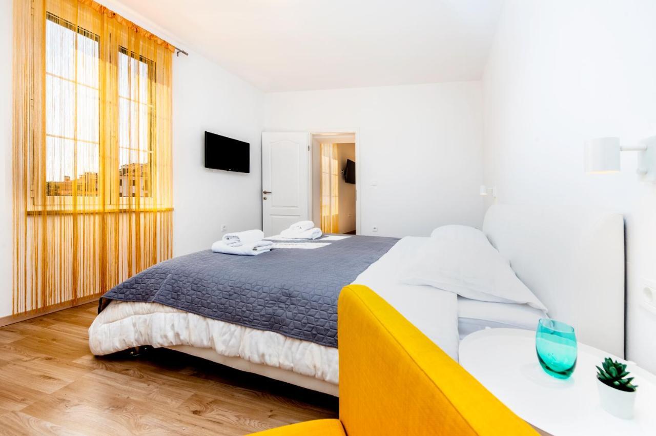 City Comfort Apartments Rovinj Exteriör bild